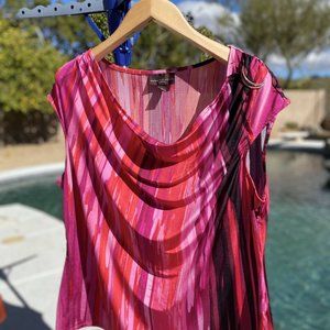 Gorgeous Dana Buchman Fitted Top